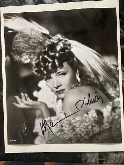 Autographed photograph of Marlene Dietrich