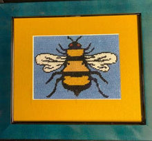 Load image into Gallery viewer, Needlepoint - Bee
