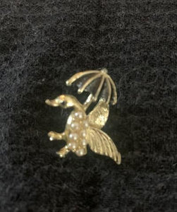 Jewelry - Duck with Umbrella Pin