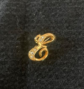 Jewelry Initial 'E' pin